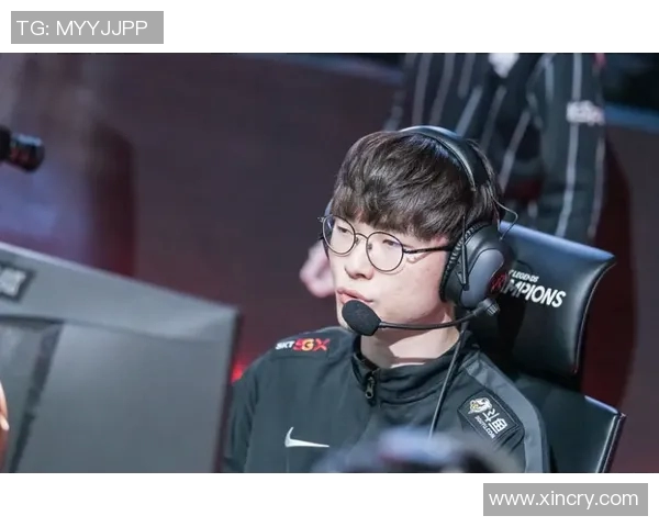 英雄联盟深度分析:探寻FPX战队中路选手的突破之道与战术策略 英雄联盟深度分析:探寻FPX战队中路选手的突破之道与战术策略